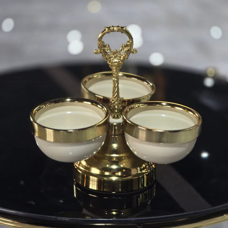 اردو خوری ۳ خونه