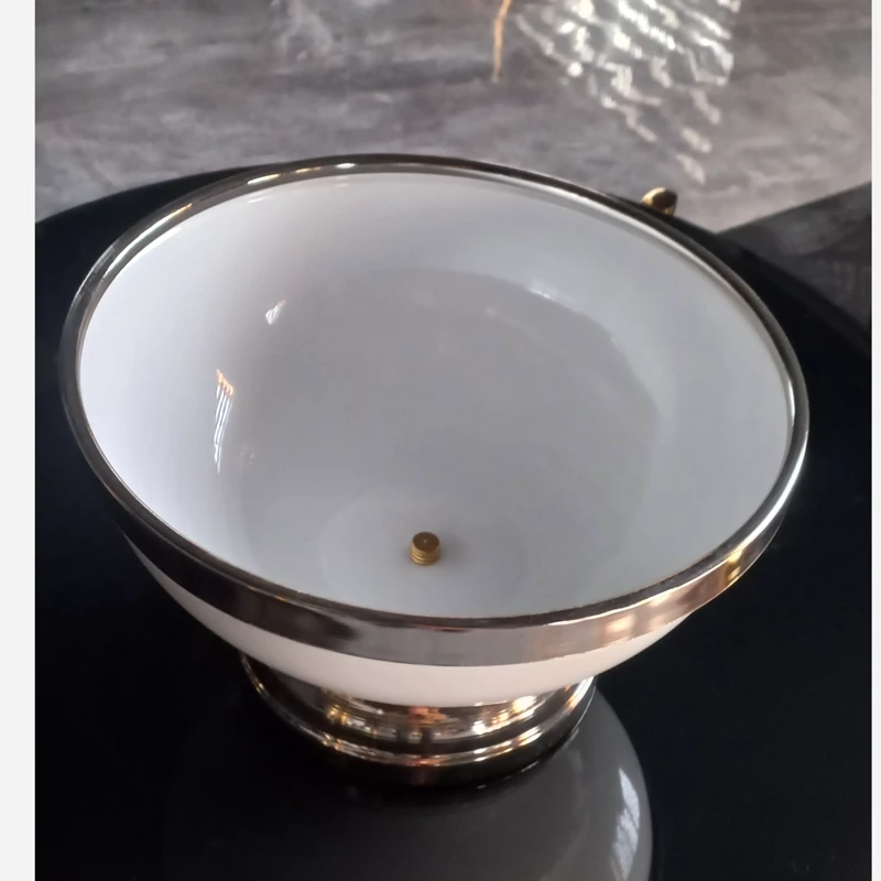 میوه خوری رنگ سفید نقره ای